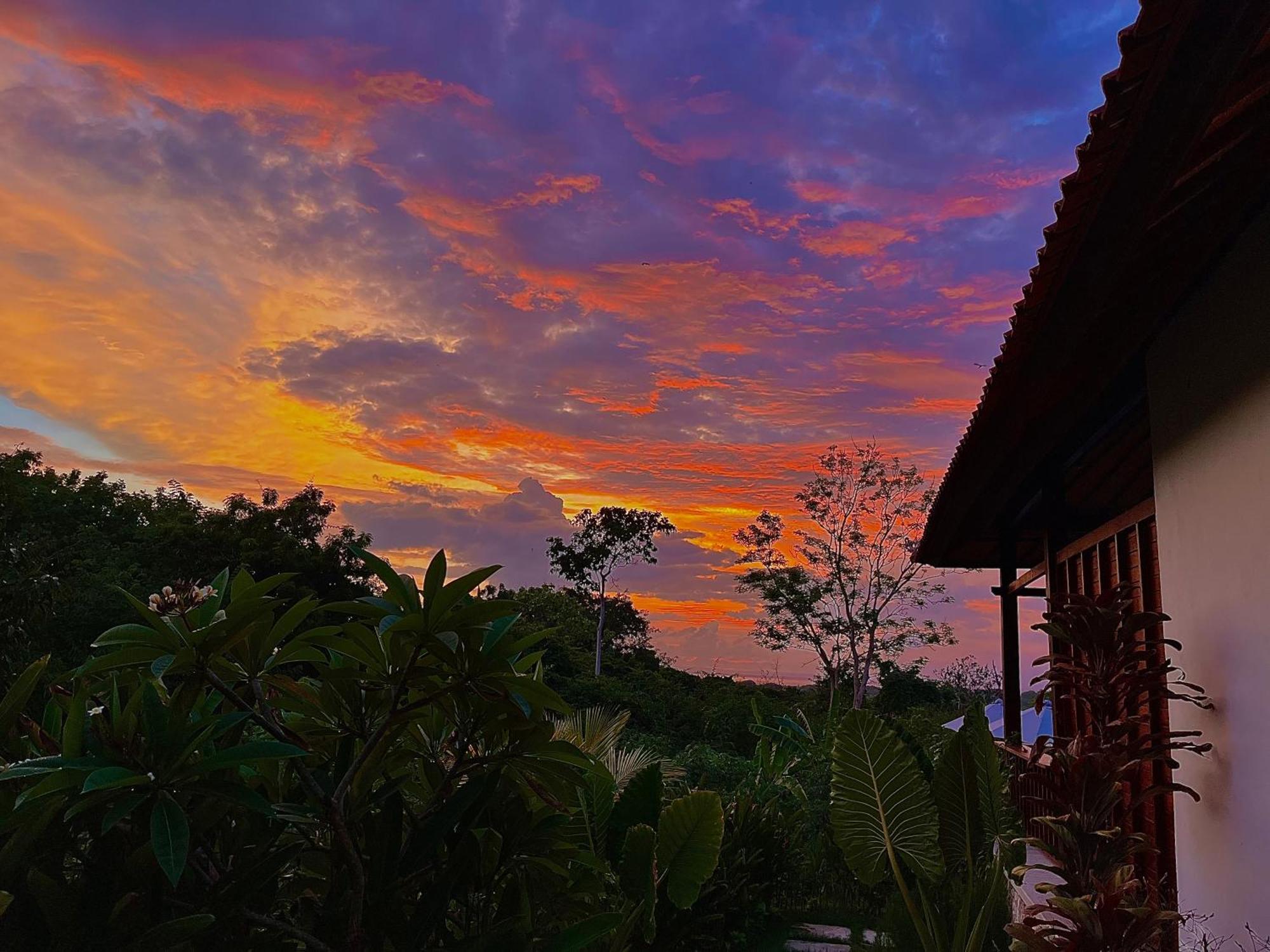 Hotel Sunset Hill Lembongan Extérieur photo