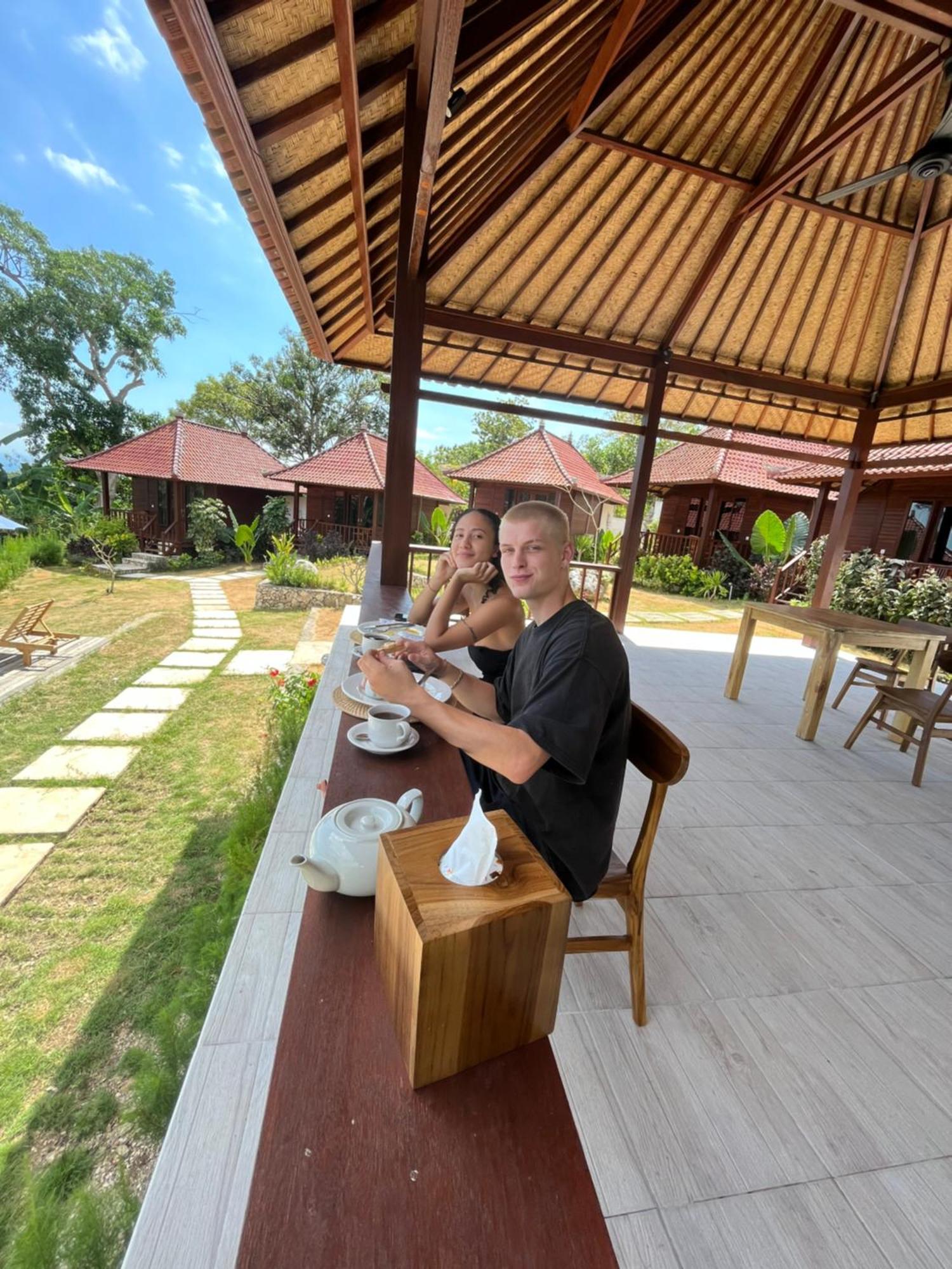 Hotel Sunset Hill Lembongan Extérieur photo